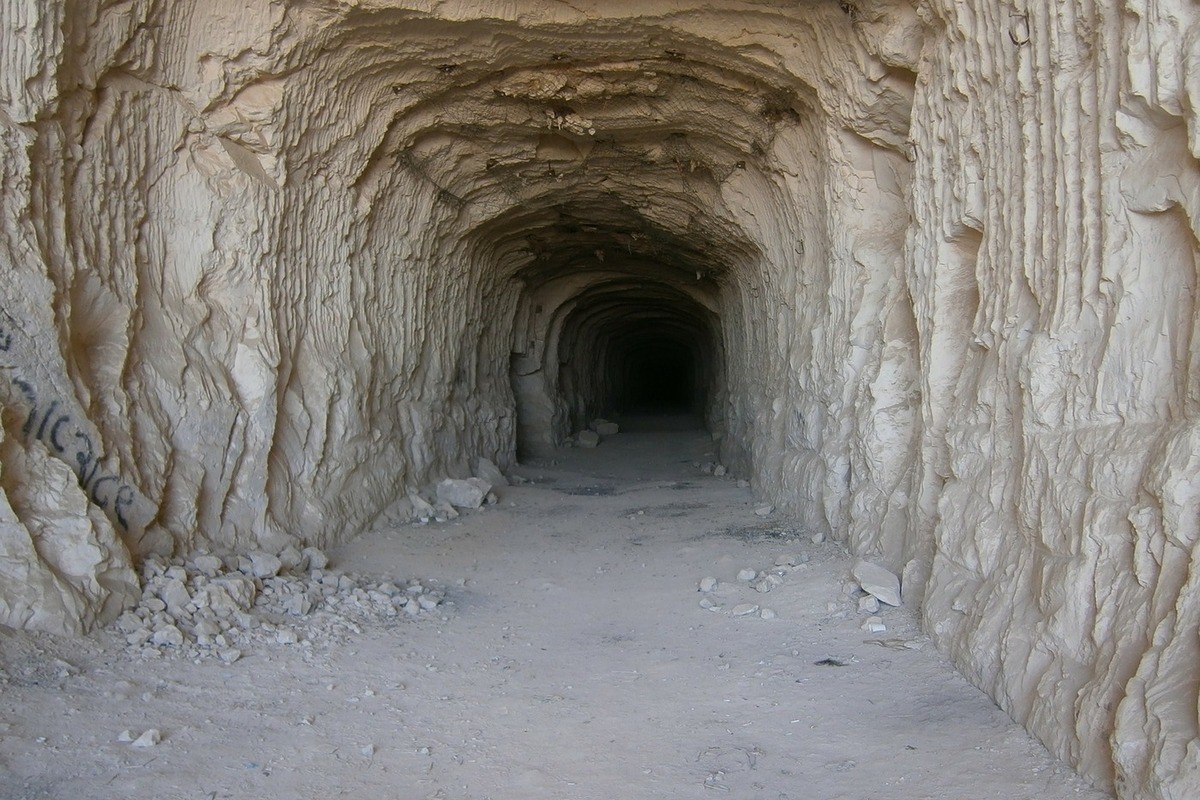 túneles subterráneos